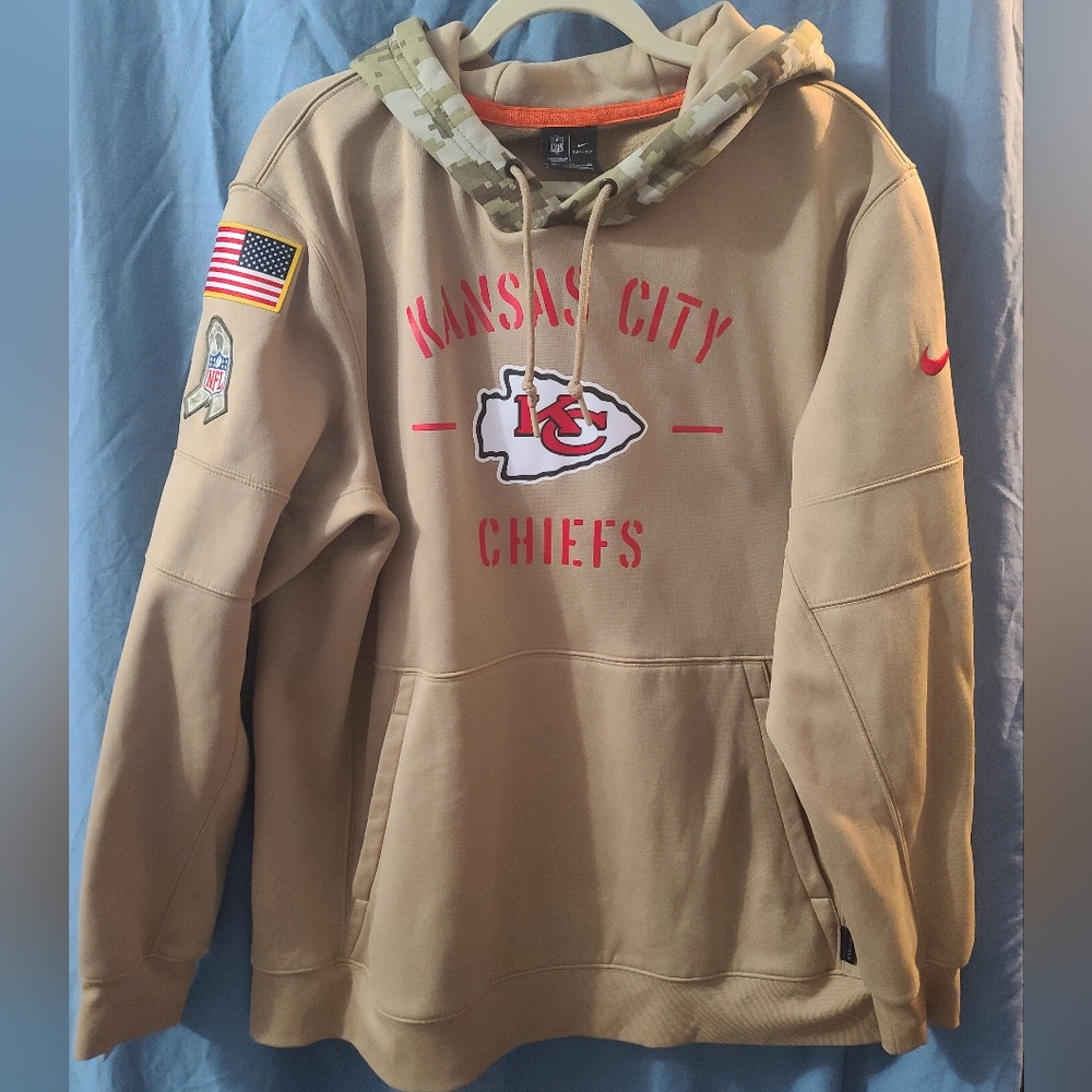 Nike NFL Kansas City Chiefs Salute To Service Hoodie Sweatshirt Adult XL Camo